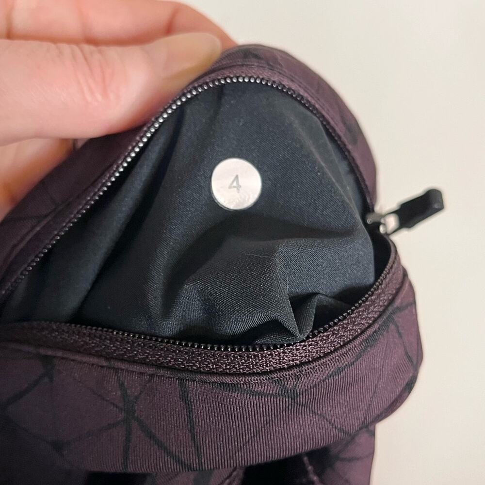 LULULEMON Trail Bound 7/8 Tight *Full-On Luxtreme
Star Crushed Black Cherry sz 4 - Picture 6 of 7